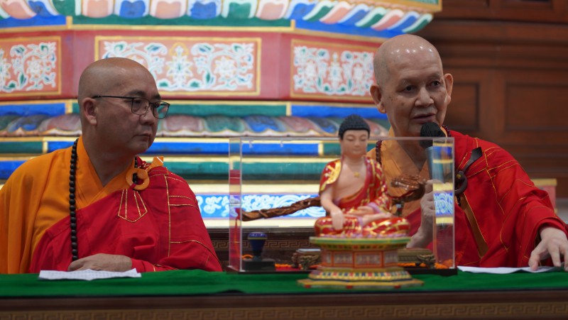 开山和尚唯悟法师致词